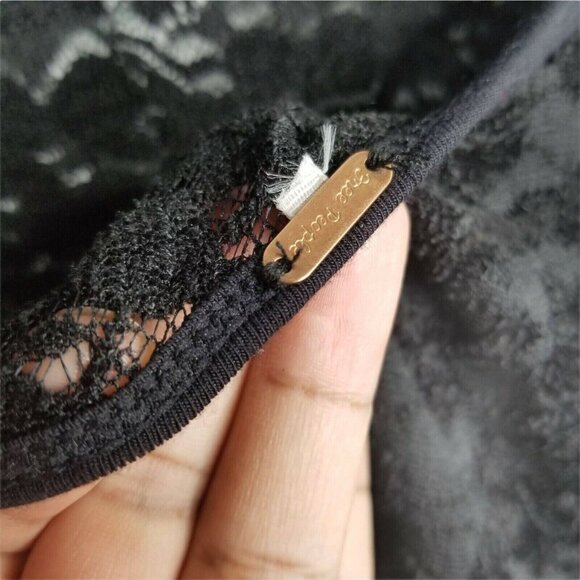 Free People Chenille Top Size Small Black Lace Peplum‎ Top Scoop Neck On Back - Picture 6 of 9